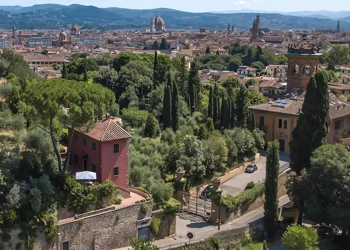Private Jacuzzi - Villa Bellosguardo In Florence Historic Center